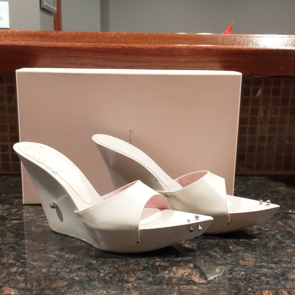 Les Tropeziennes collection shoes. Size 9